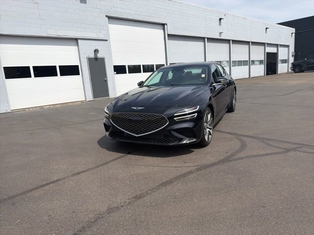 Used 2025 Genesis G70 2.5T image 17