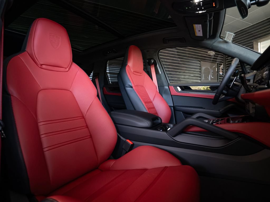 New 2026 Porsche Cayenne GTS AWD/4WD image 29