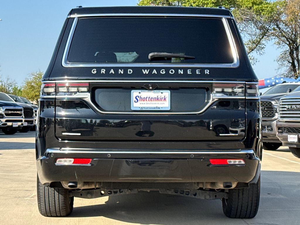 Used 2022 Jeep Grand Wagoneer Series I AWD/4WD image 8