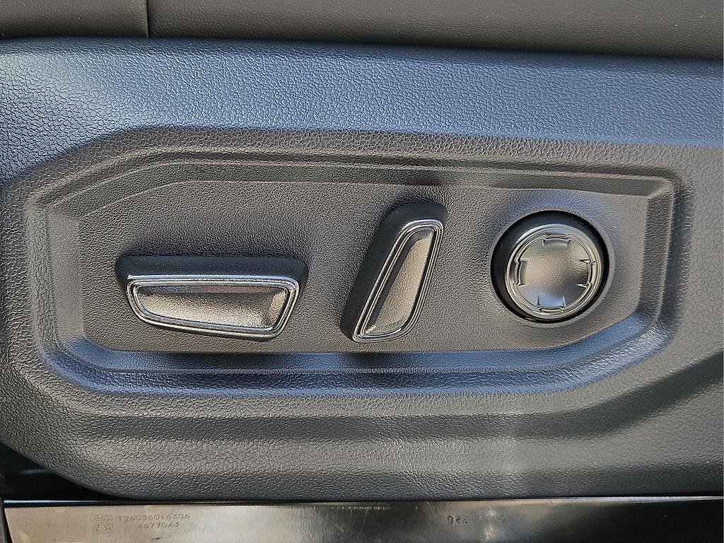 New 2026 Toyota Tundra Platinum AWD/4WD image 19