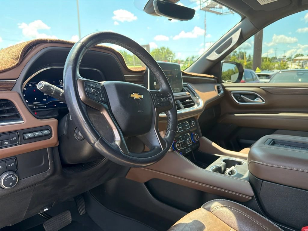 Used 2022 Chevrolet Tahoe High Country w/ Premium Package 2 AWD/4WD image 18
