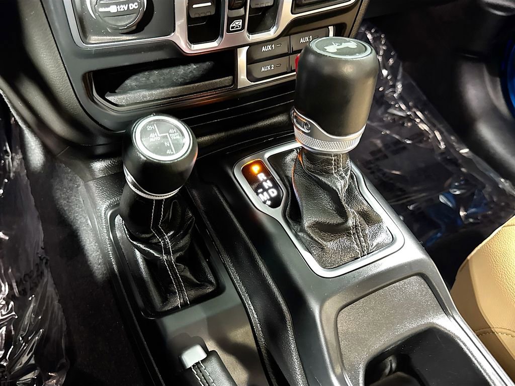 Used 2023 Jeep Wrangler Unlimited Sahara image 20