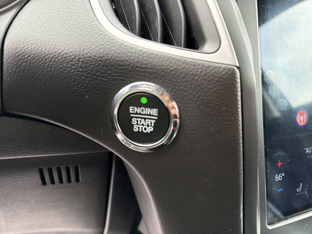 Used 2024 Ford Edge SEL image 23