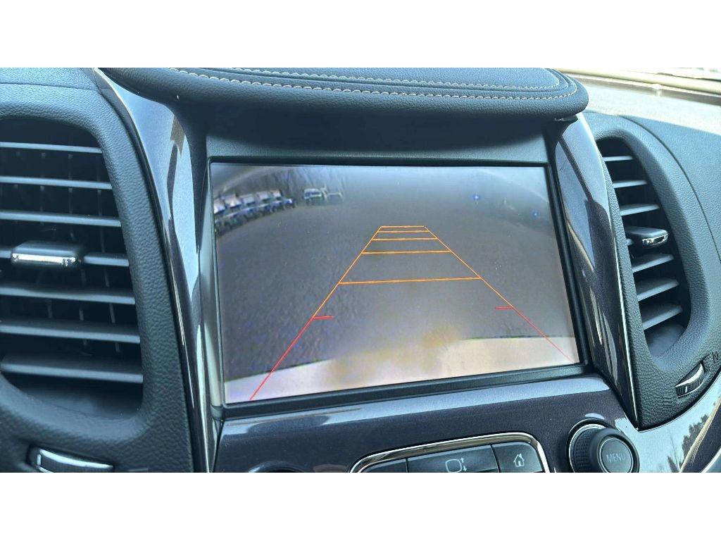 Used 2015 Chevrolet Impala LT w/ Convenience Package image 17