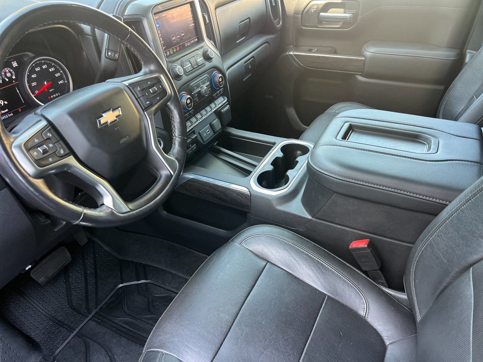 Used 2020 Chevrolet Silverado 1500 LTZ w/ LTZ Plus Package AWD/4WD image 10