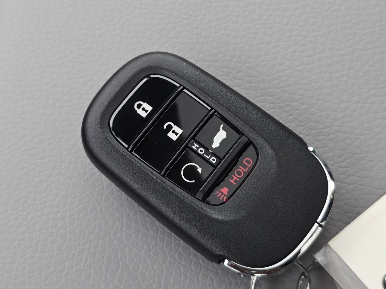 New 2025 Honda Pilot Touring image 34