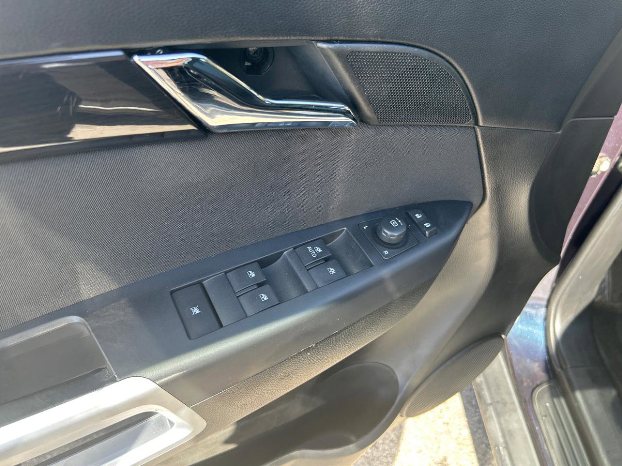 Used 2014 Chevrolet Captiva Sport LS FWD image 12