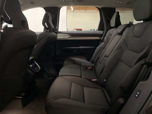 Used 2025 Volvo EX90 Ultra AWD/4WD image 22