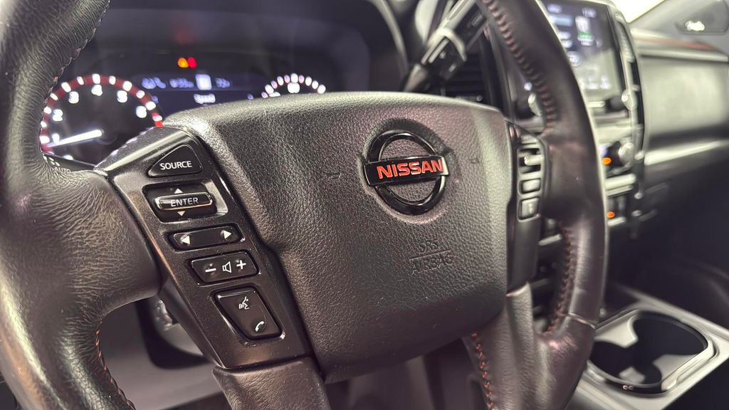 Used 2021 Nissan Titan PRO-4X w/ Pro-4x Convenience Package AWD/4WD image 21