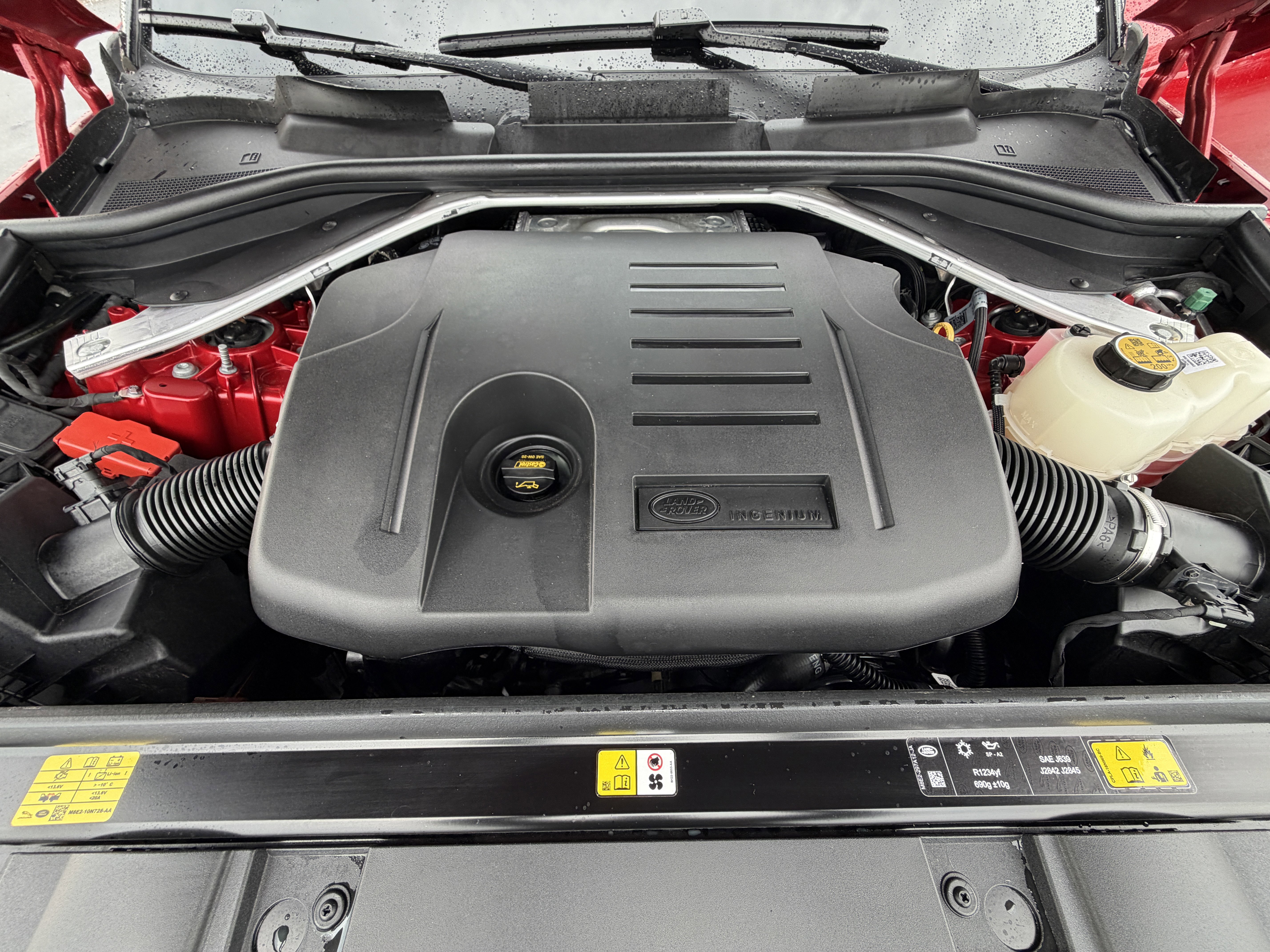 Used 2024 Land Rover Range Rover Sport SE image 41