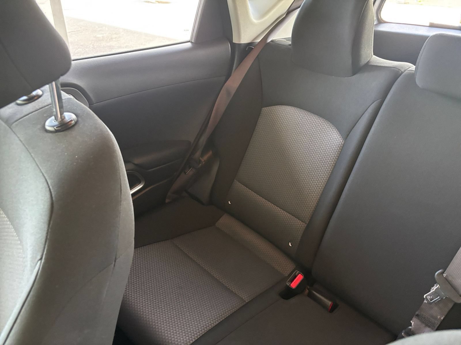 Used 2025 Kia Soul LX w/ LX Technology Package FWD image 36