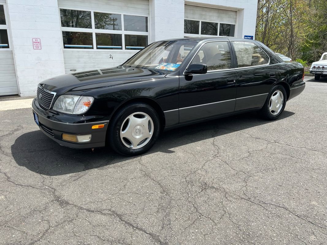 Used 1999 Lexus LS 400 RWD image 3