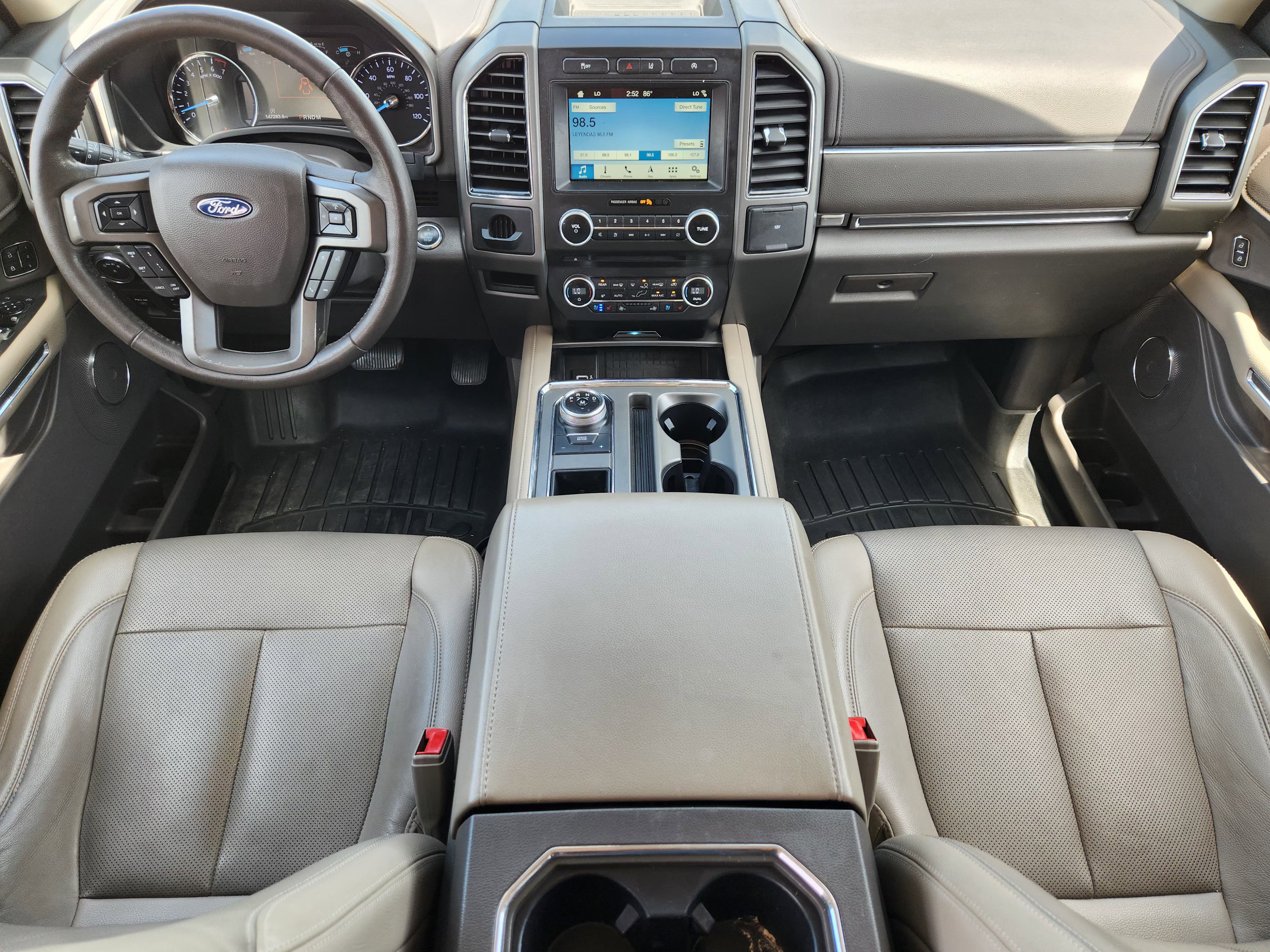 Used 2018 Ford Expedition XLT w/ Equipment Group 202A RWD image 25