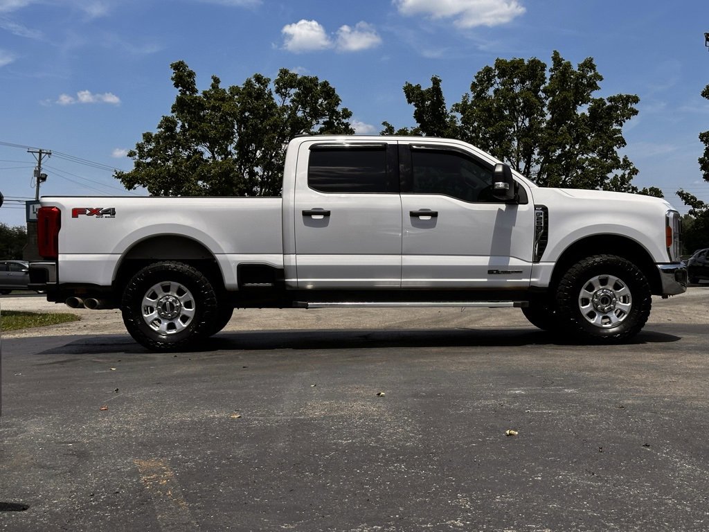 Used 2023 Ford F250 XLT w/ FX4 Off-Road Package image 3