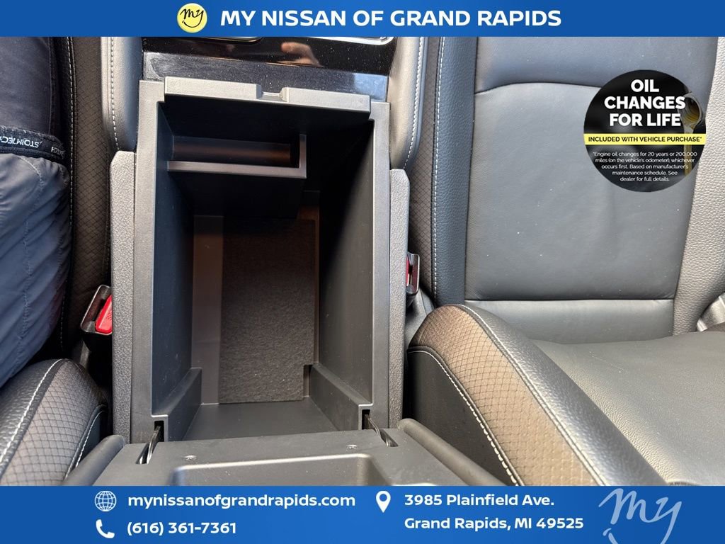 Used 2023 Nissan Pathfinder SL image 48