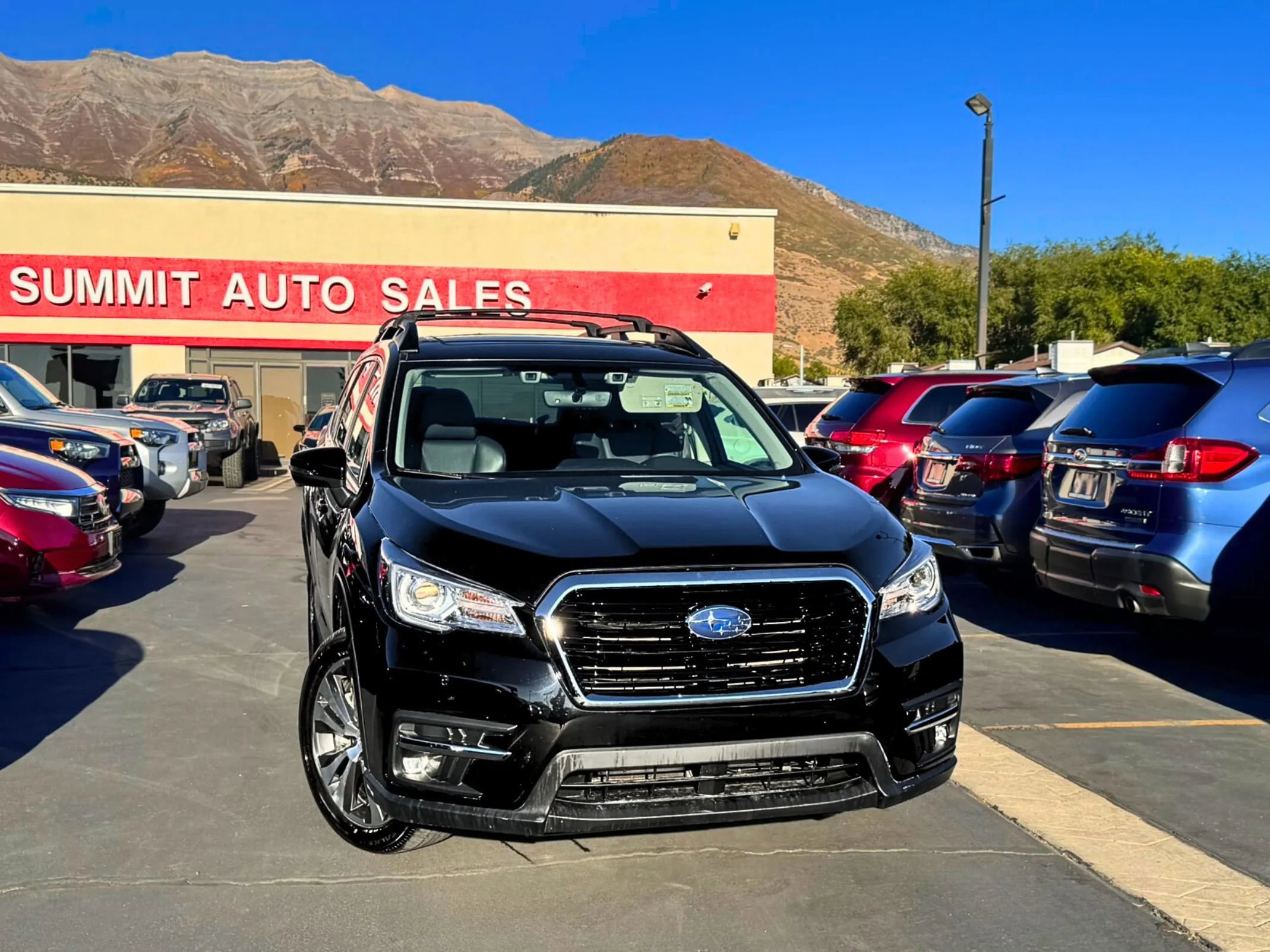 Used 2022 Subaru Ascent Limited w/ Technology Package image 2