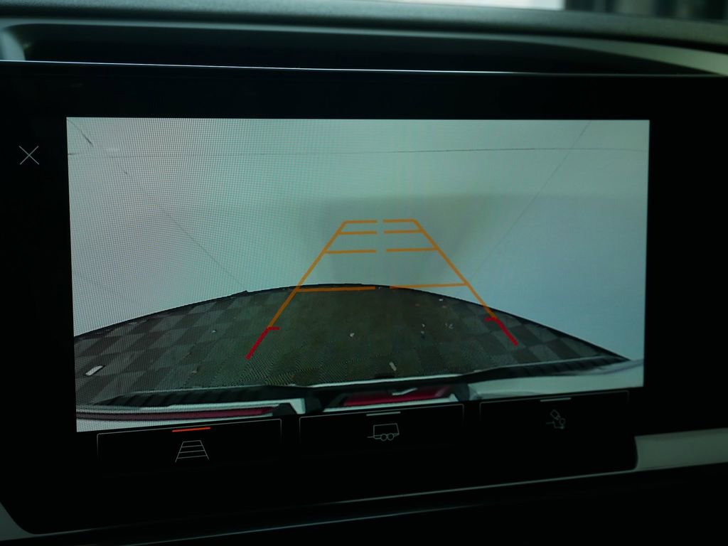 New 2025 GMC Sierra 3500 SLE w/ SLE Convenience Package image 23