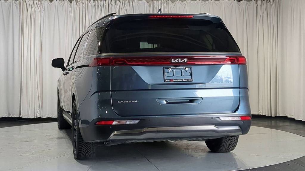 Used 2024 Kia Carnival SX Prestige FWD image 7