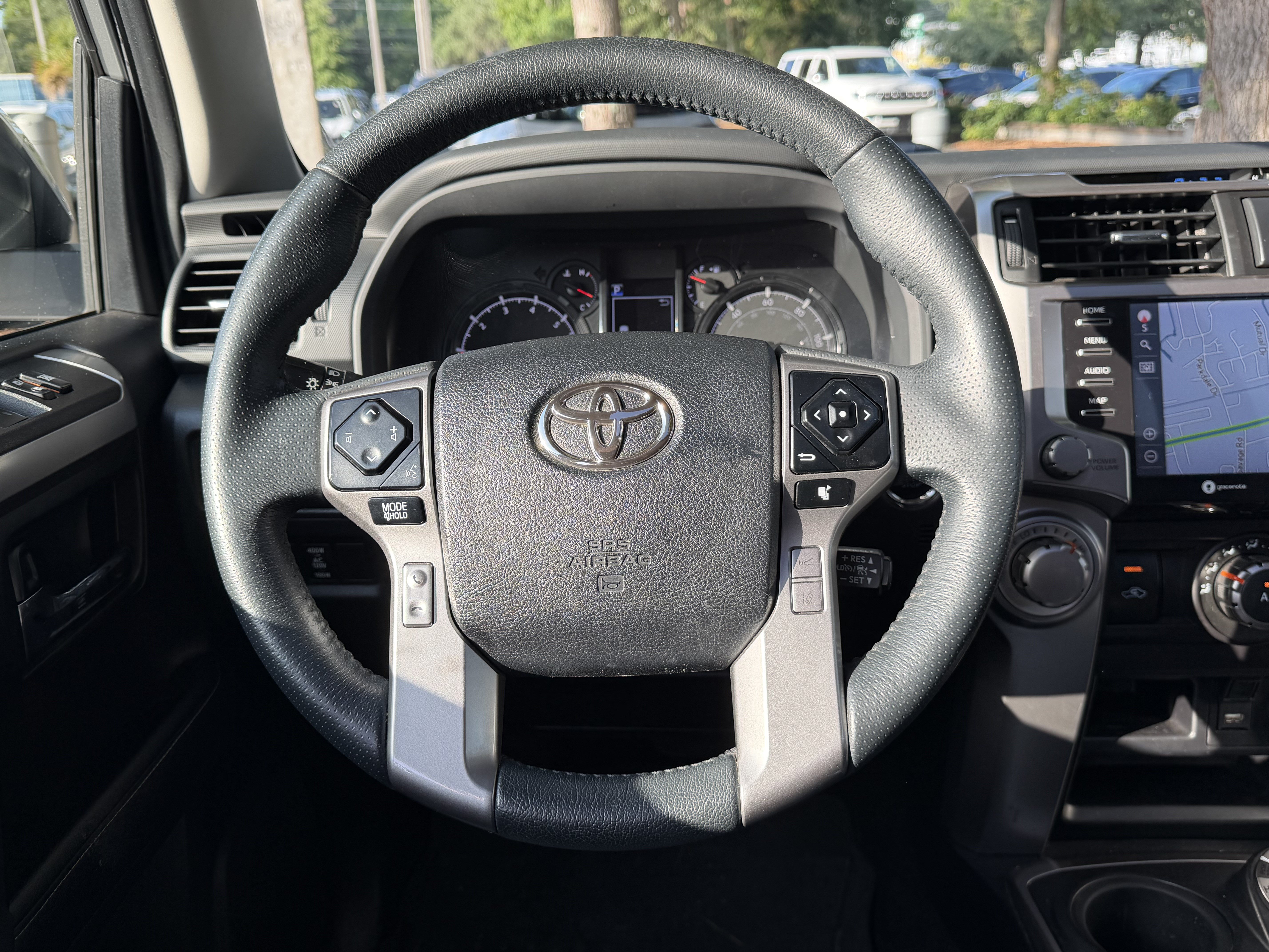 Used 2020 Toyota 4Runner SR5 Premium w/ Moonroof Package AWD/4WD image 35