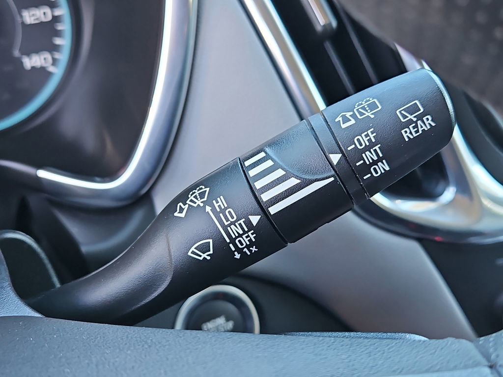 Used 2022 Chevrolet Equinox LS image 21