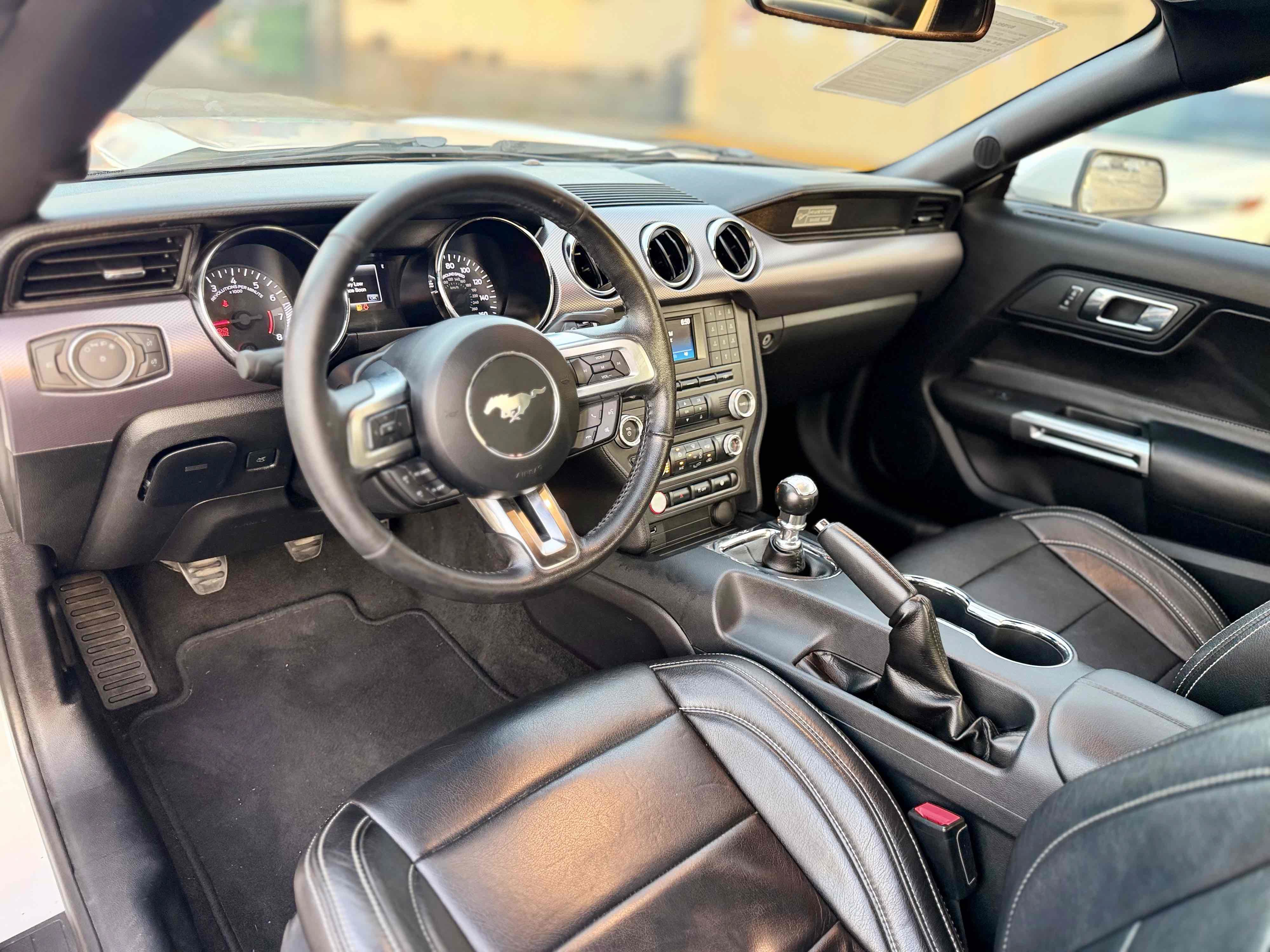 Used 2017 Ford Mustang Coupe RWD image 15