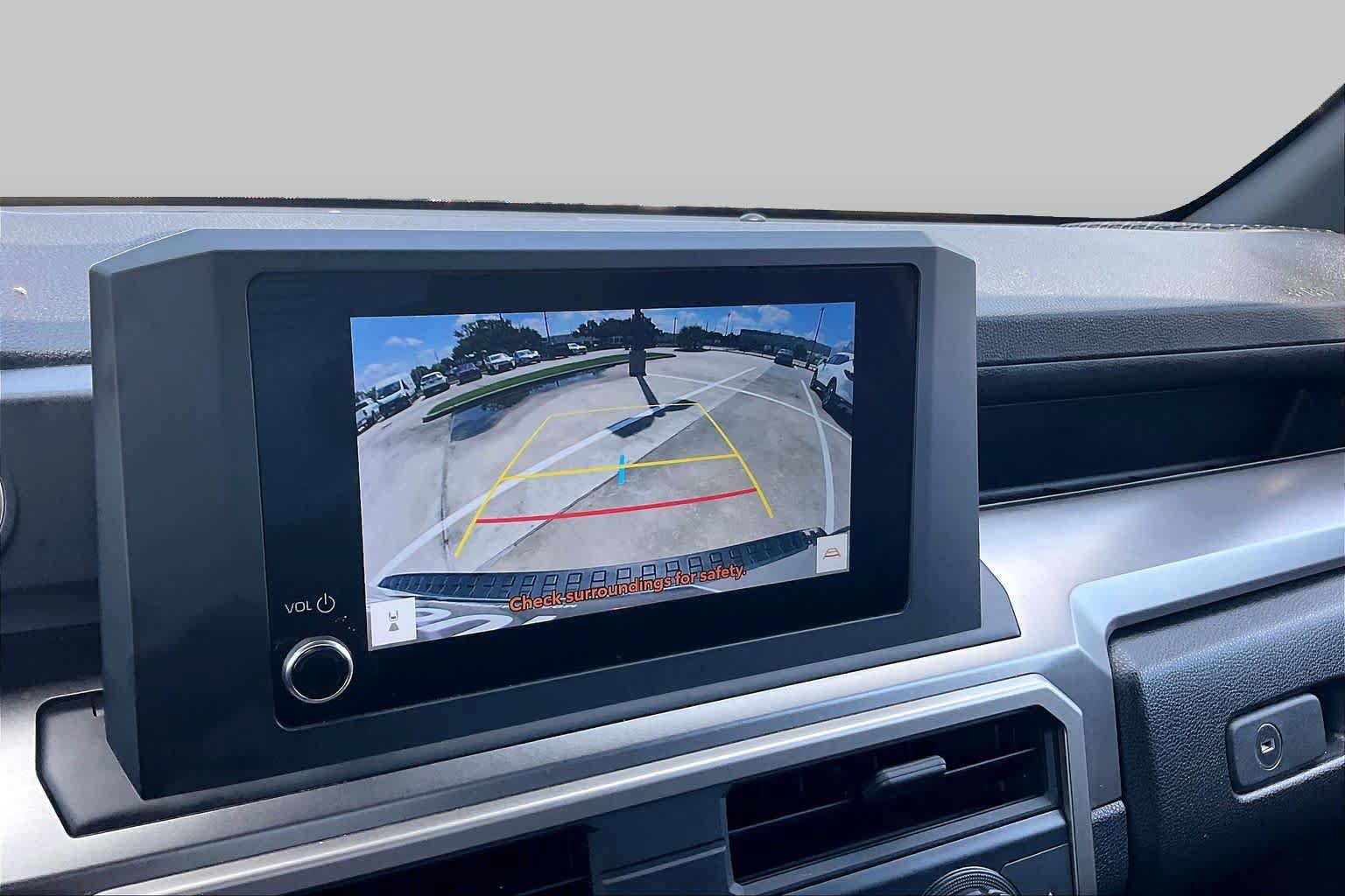 Used 2025 Toyota 4Runner SR5 AWD/4WD image 28