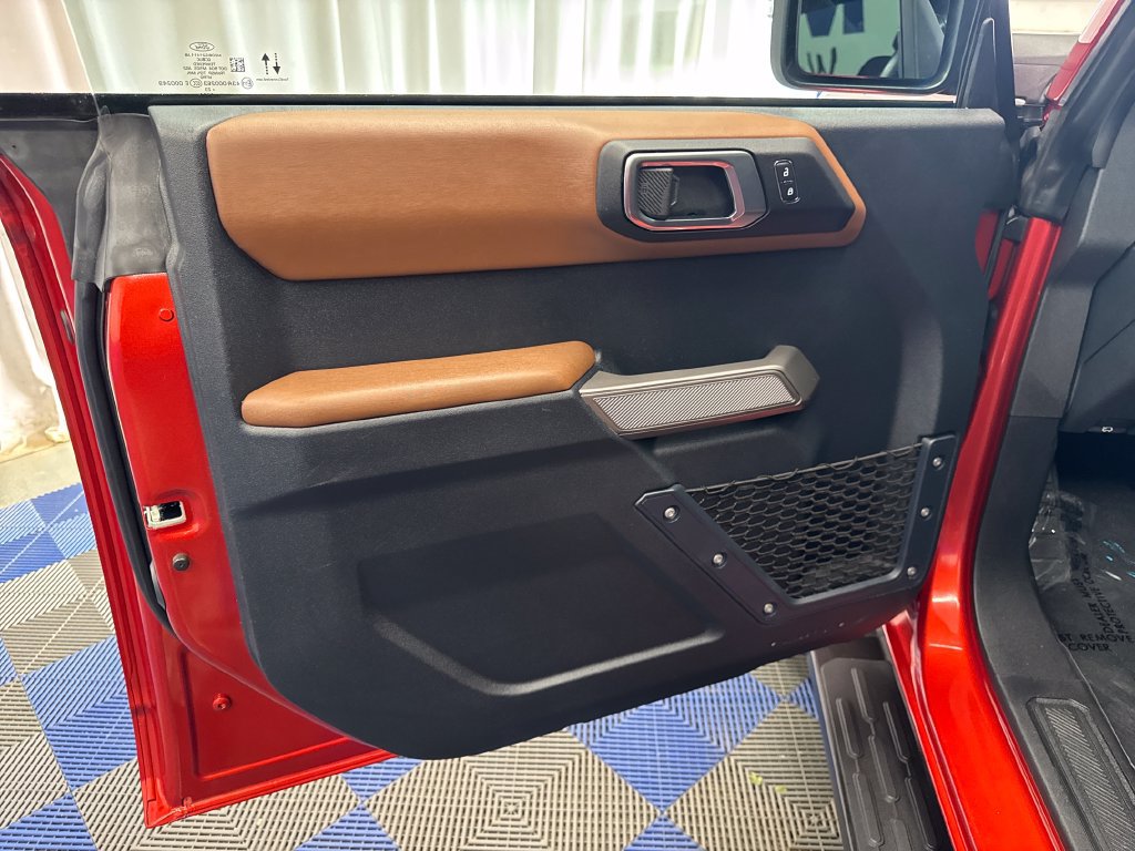 Used 2023 Ford Bronco Outer Banks AWD/4WD image 11