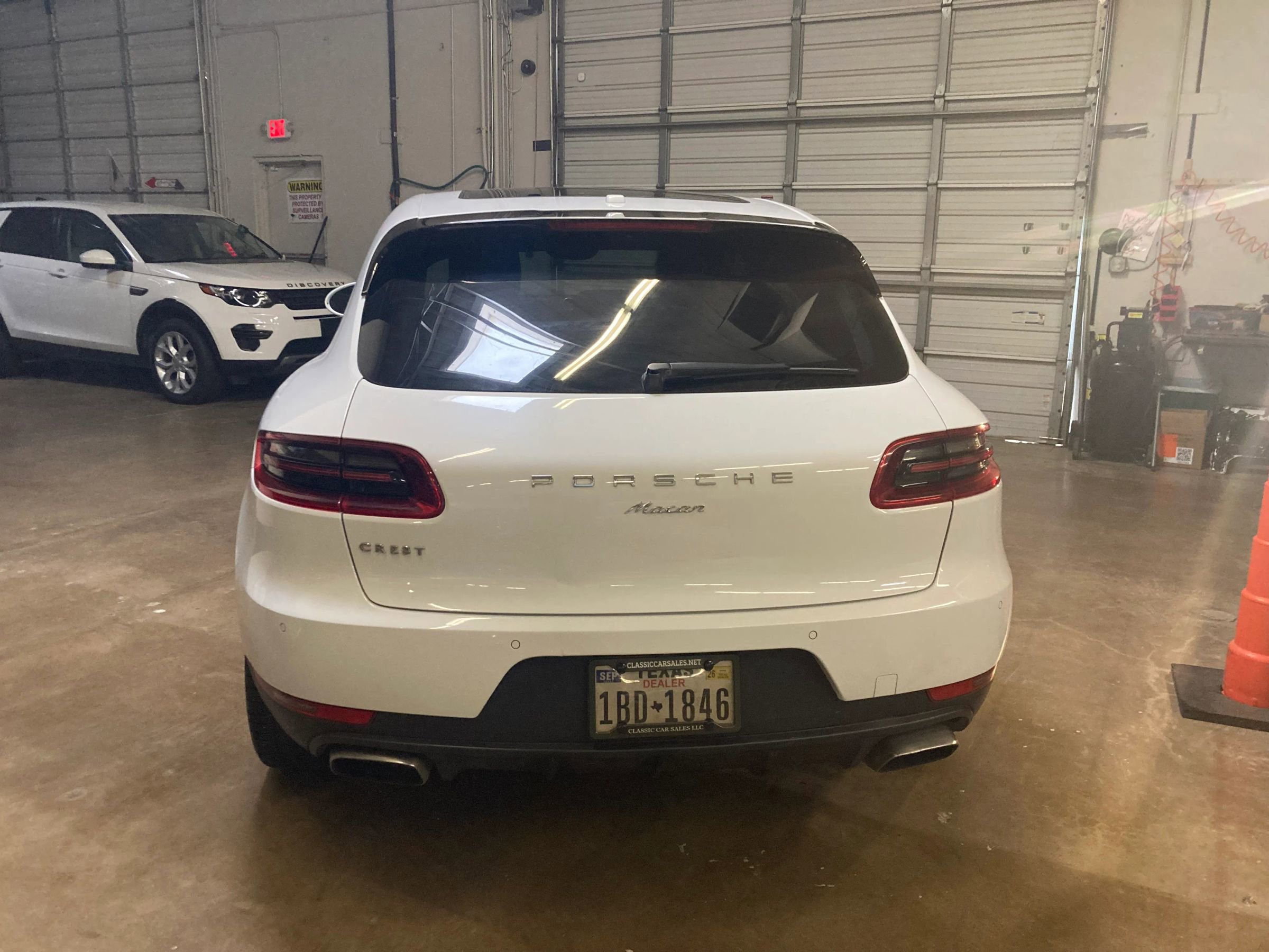 Used 2017 Porsche Macan AWD/4WD image 6