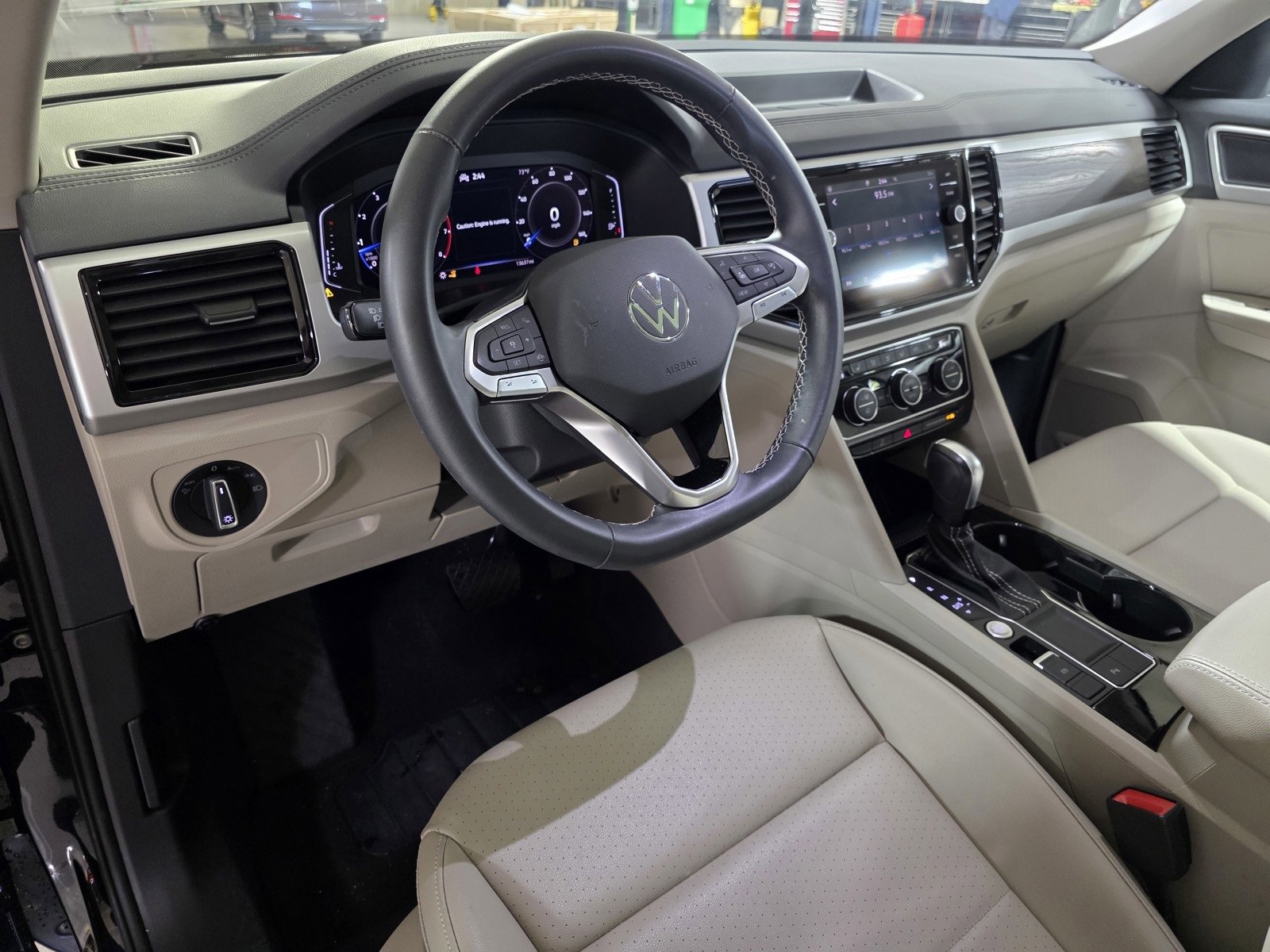 Used 2022 Volkswagen Atlas SE image 19