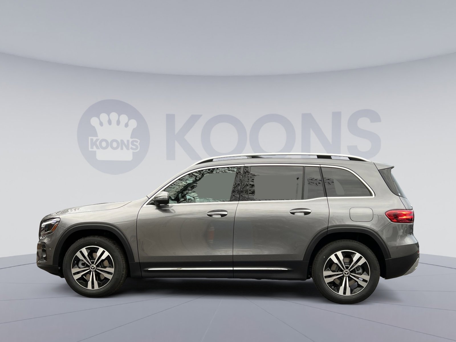 New 2026 Mercedes-Benz GLB 250 4MATIC image 2