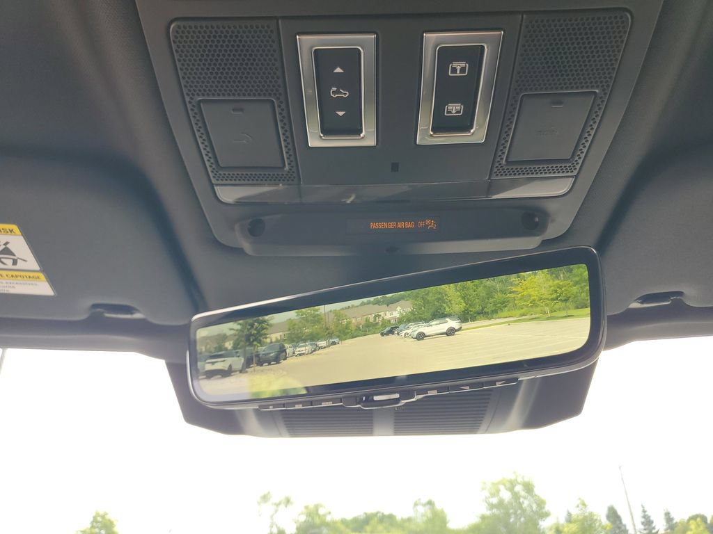 New 2026 Land Rover Defender 130 X-Dynamic SE AWD/4WD image 24