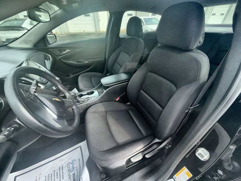 Used 2024 Chevrolet Malibu LS FWD image 11