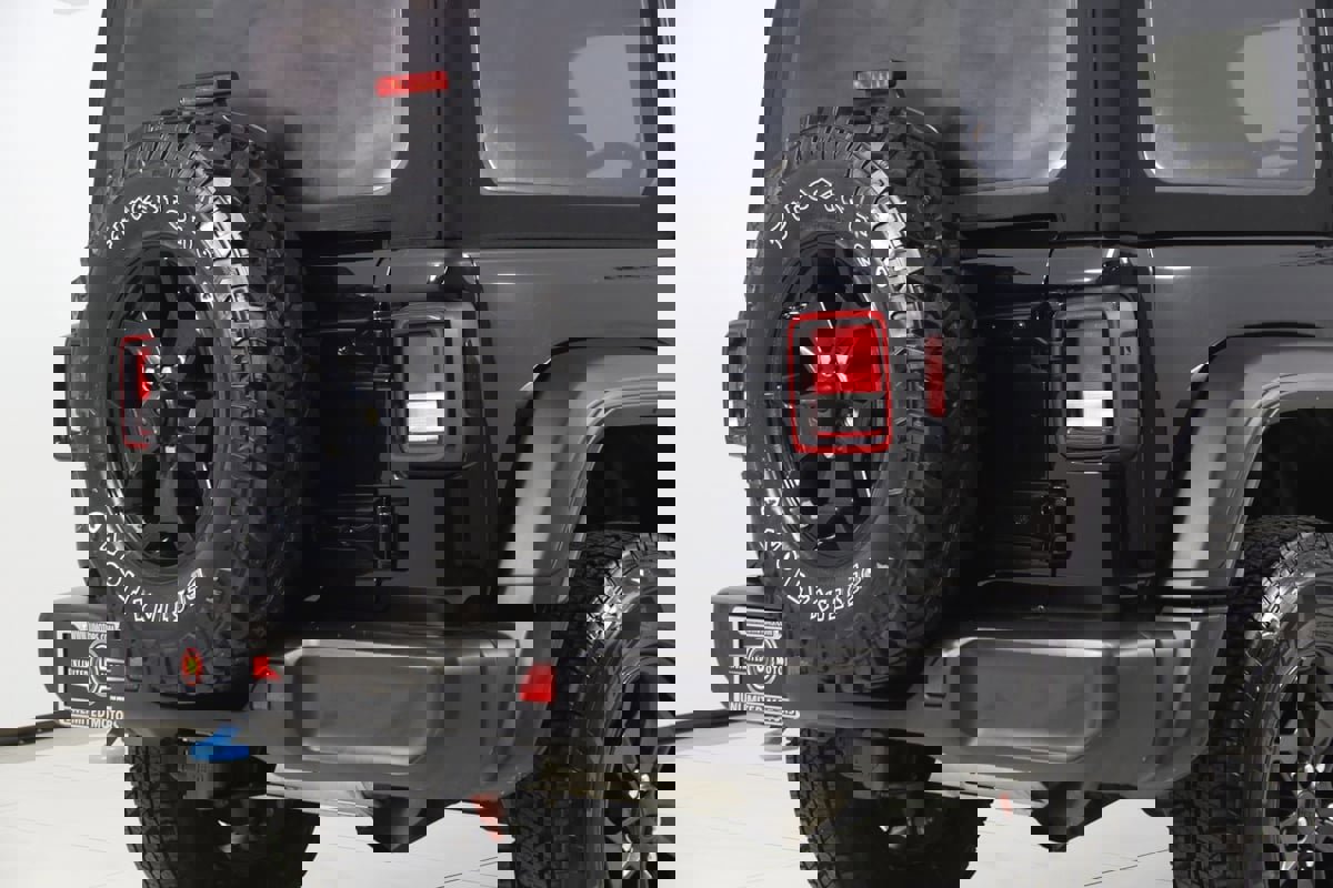 Used 2023 Jeep Wrangler Unlimited w/ Cold Weather Group image 39