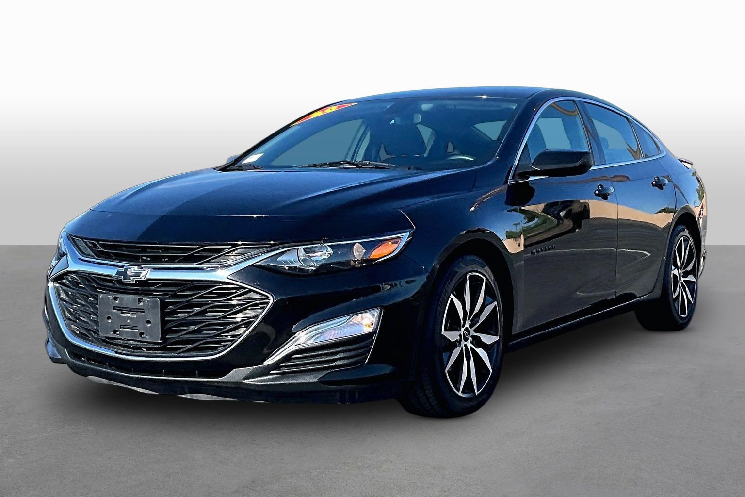 Used 2020 Chevrolet Malibu RS w/ LPO, Convenience Package 2