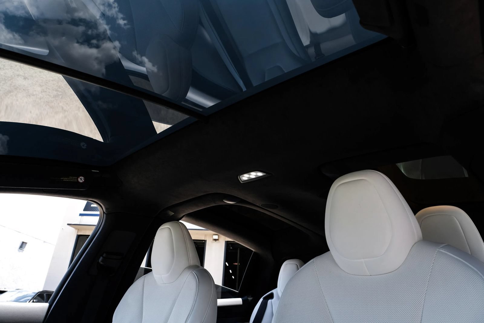 Used 2022 Tesla Model X Plaid AWD/4WD image 4