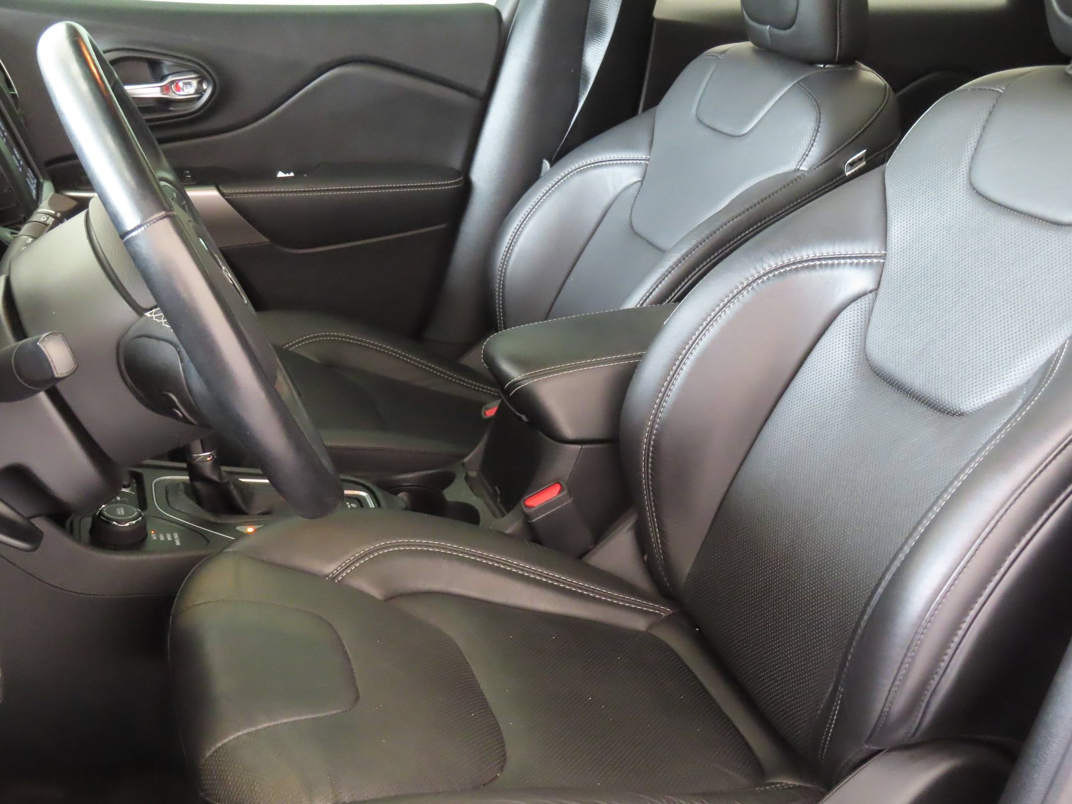 Used 2021 Jeep Cherokee Latitude Lux 80th Anniv w/ Quick Order Package 26U 80TH AWD/4WD image 11