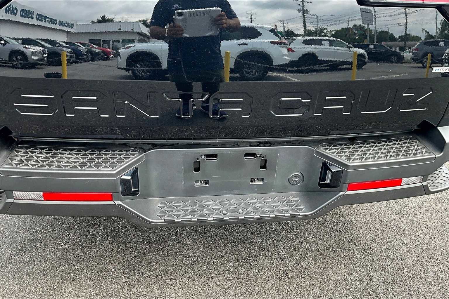 Used 2024 Hyundai Santa Cruz SEL w/ Activity Package image 9