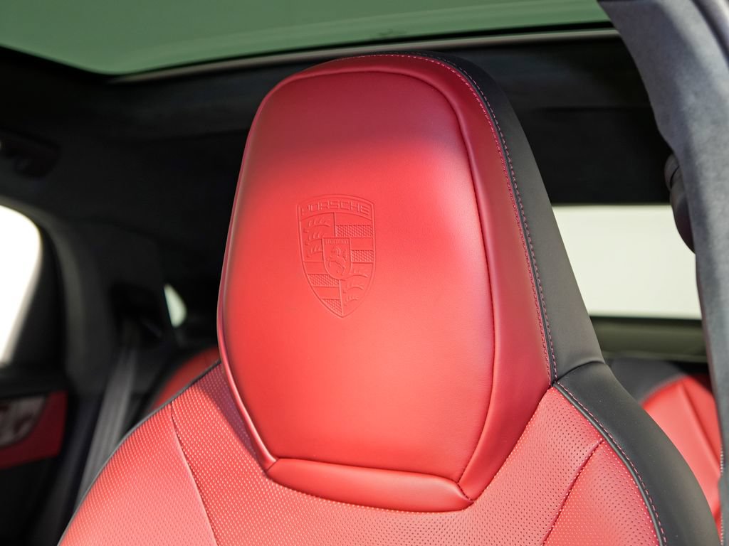 Used 2026 Porsche Cayenne GTS AWD/4WD image 18