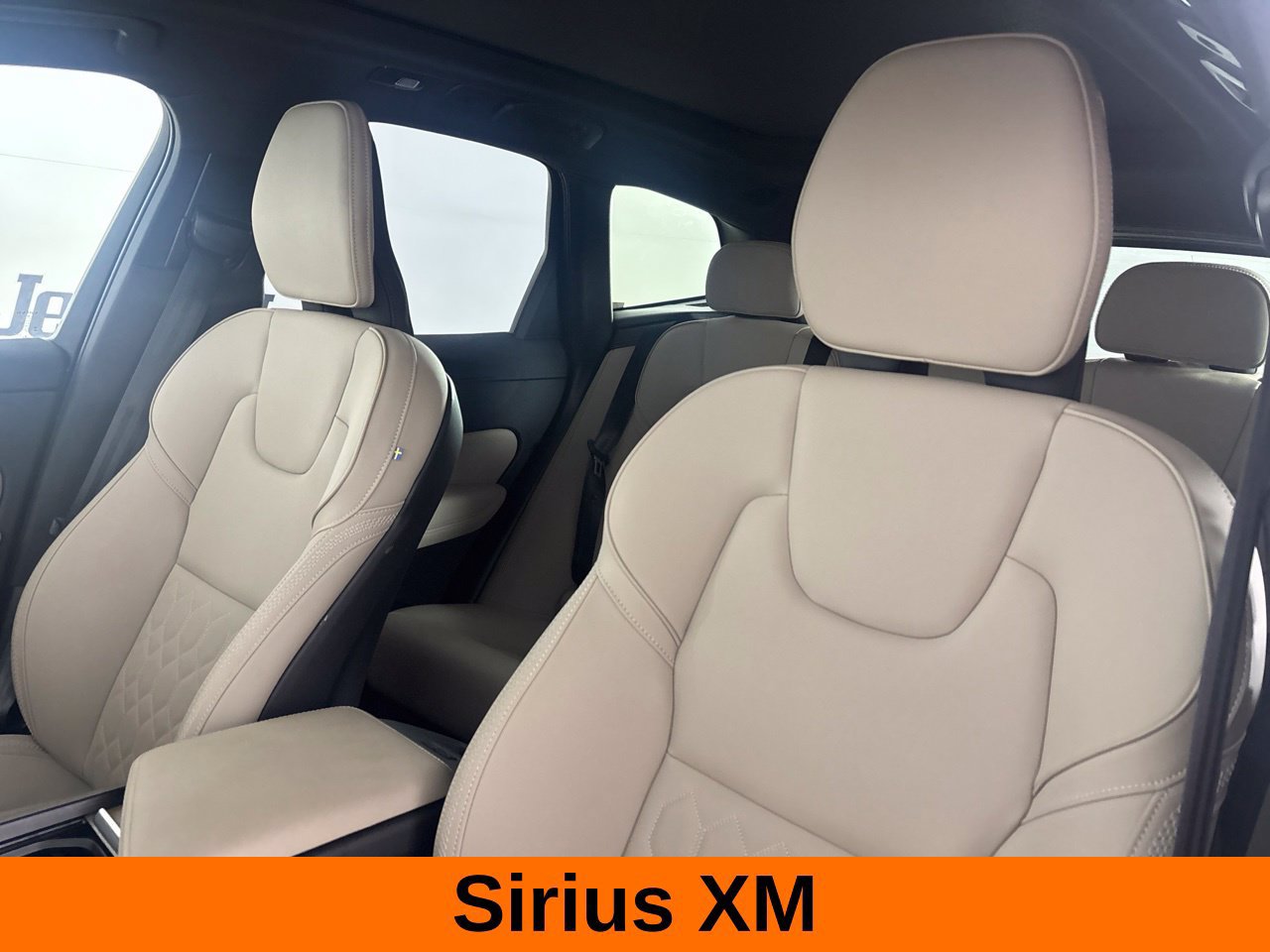 Used 2026 Volvo XC60 B5 Plus AWD/4WD image 14