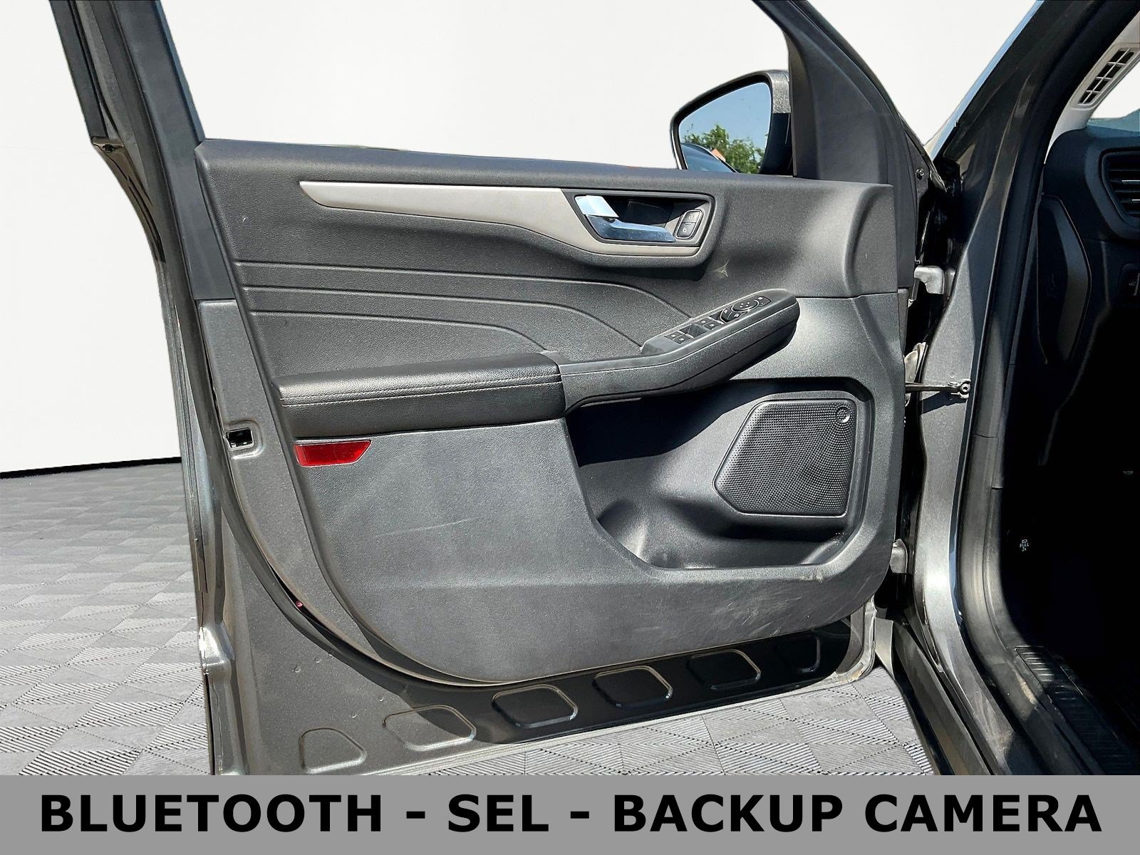 Used 2022 Ford Escape SEL AWD/4WD image 20