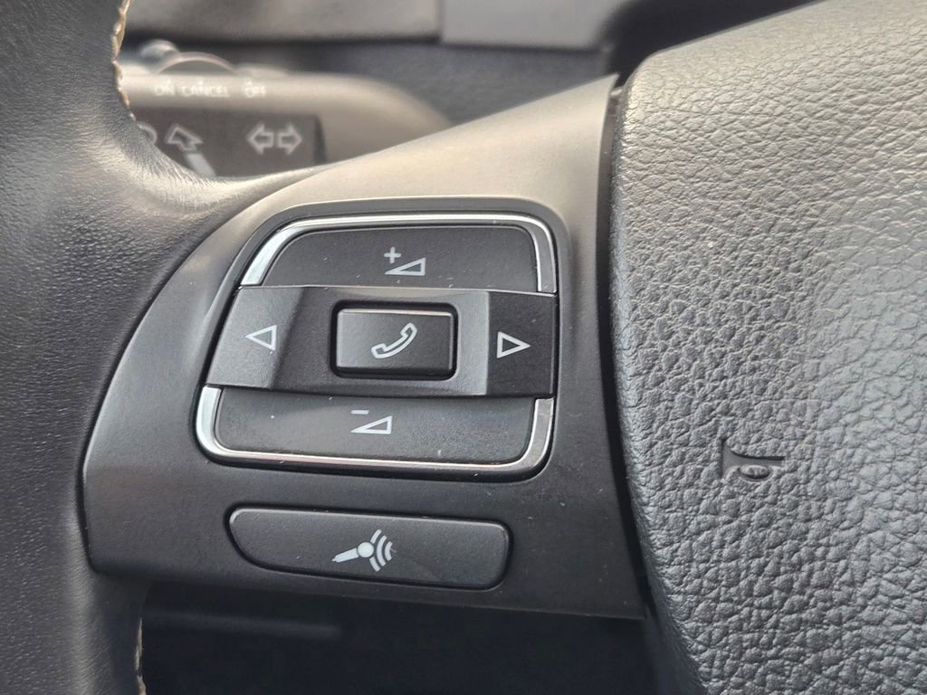 Used 2016 Volkswagen Tiguan S image 24