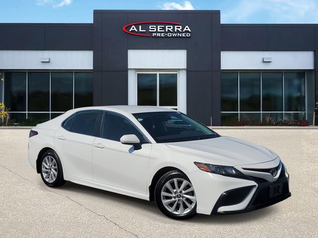 Used 2022 Toyota Camry SE FWD image 1