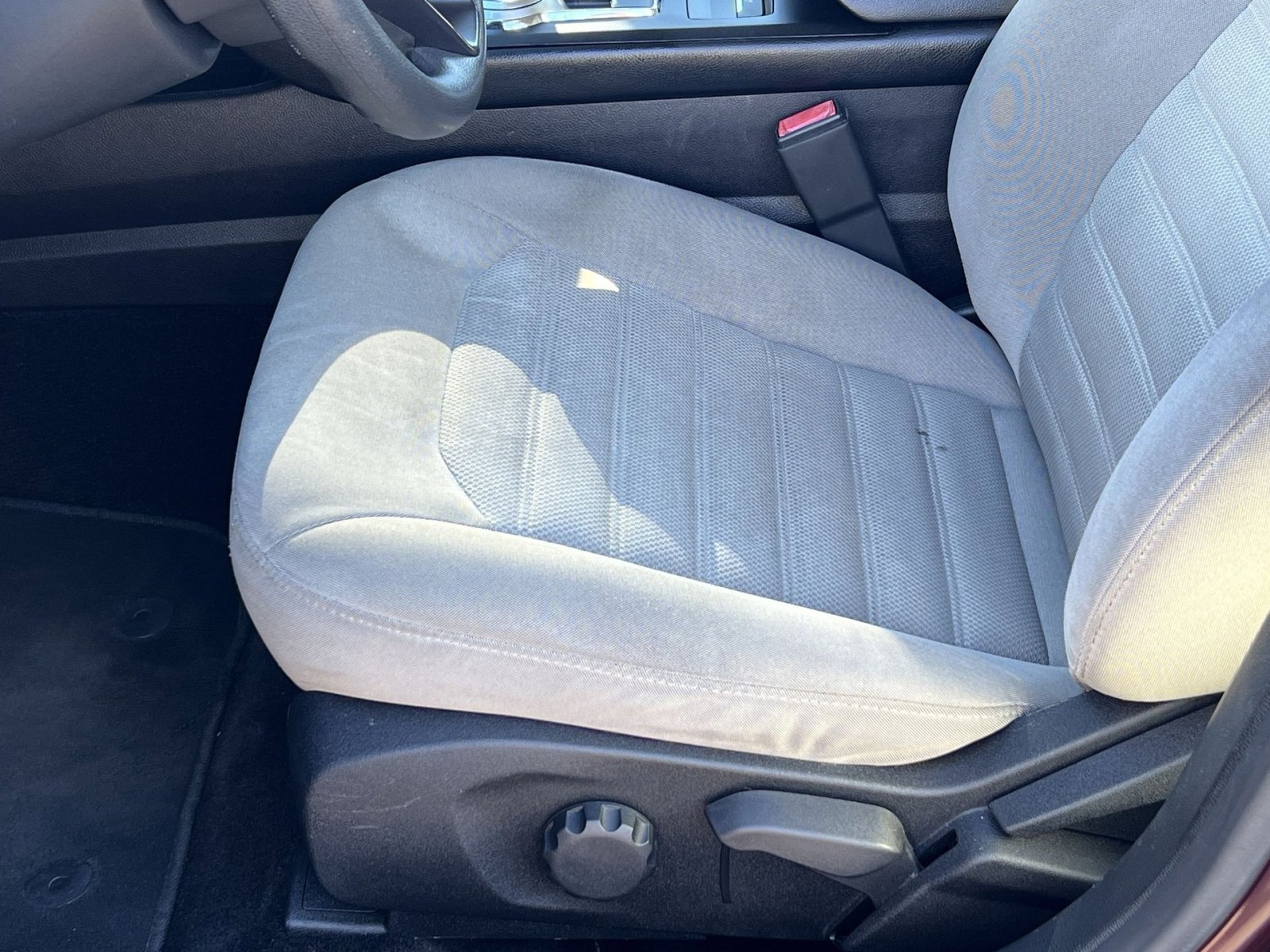 Used 2017 Ford Fusion S image 15