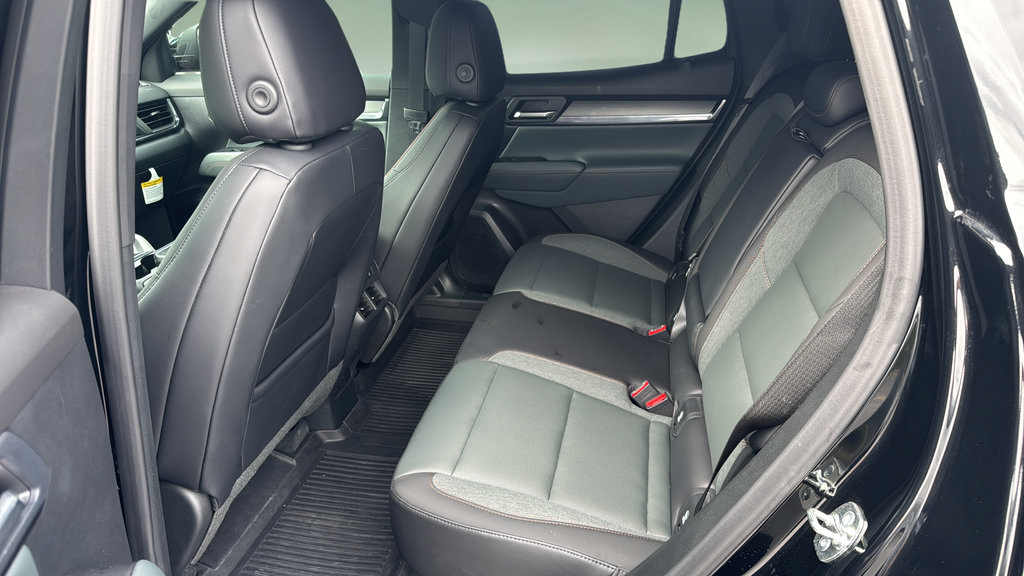 Used 2026 GMC Terrain AT4 w/ Convenience Package III AWD/4WD image 19