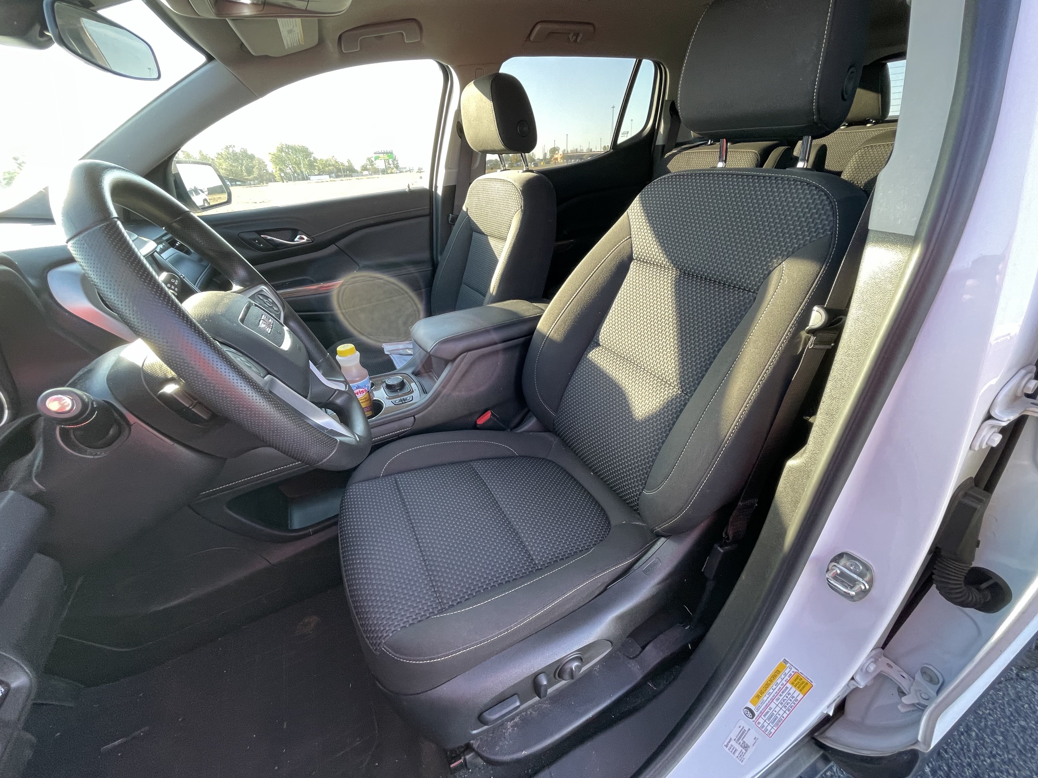 Used 2023 GMC Acadia SLE w/ Driver Convenience Package AWD/4WD image 11