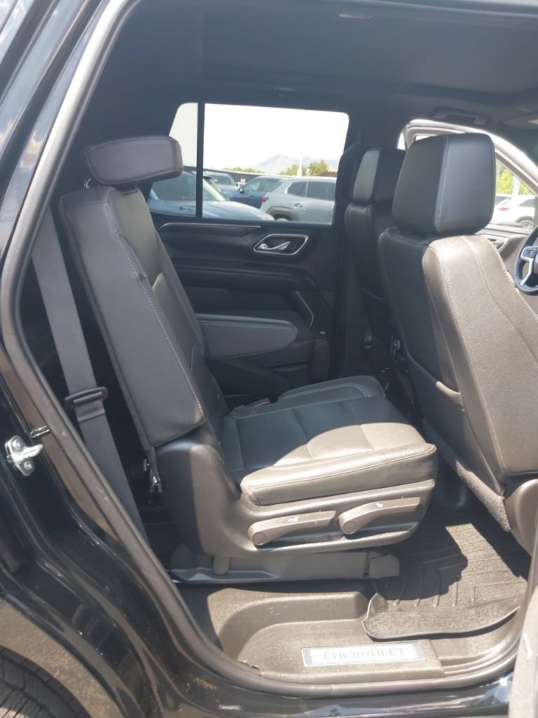 Used 2024 Chevrolet Tahoe Z71 w/ Luxury Package AWD/4WD image 14