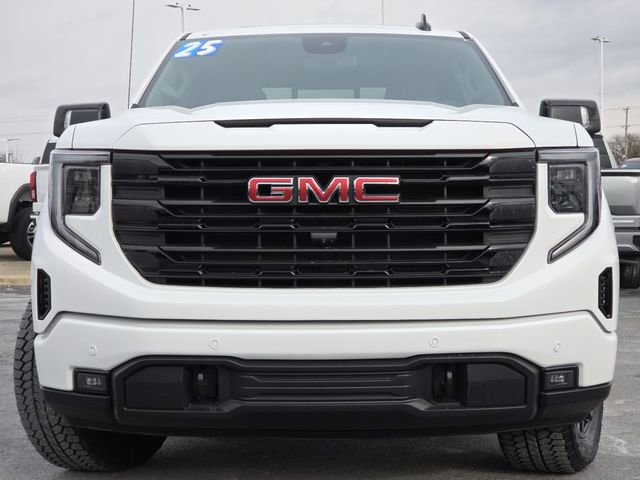 Used 2025 GMC Sierra 1500 Elevation w/ Elevation Premium Package image 18