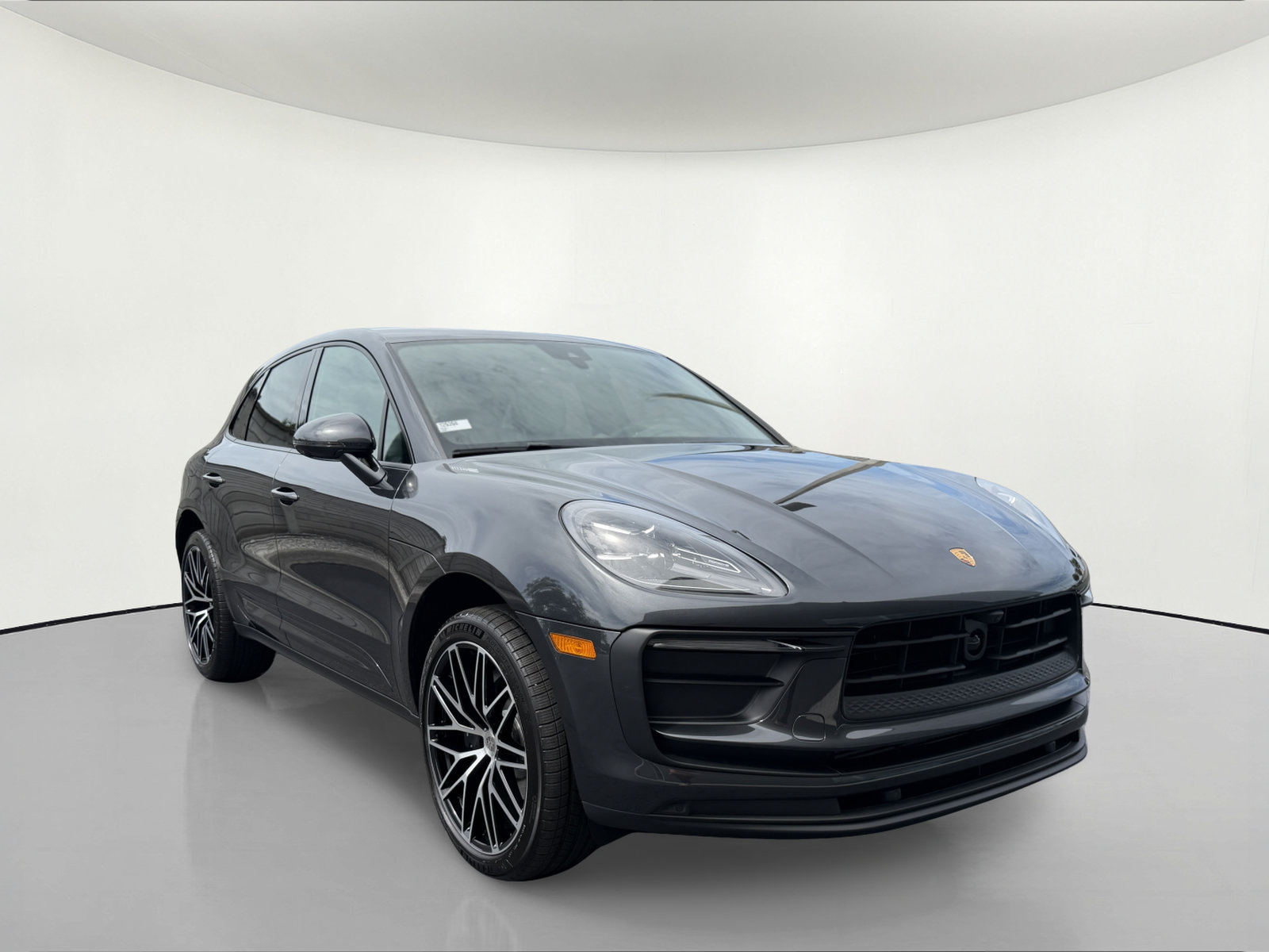 New 2026 Porsche Macan AWD/4WD image 8
