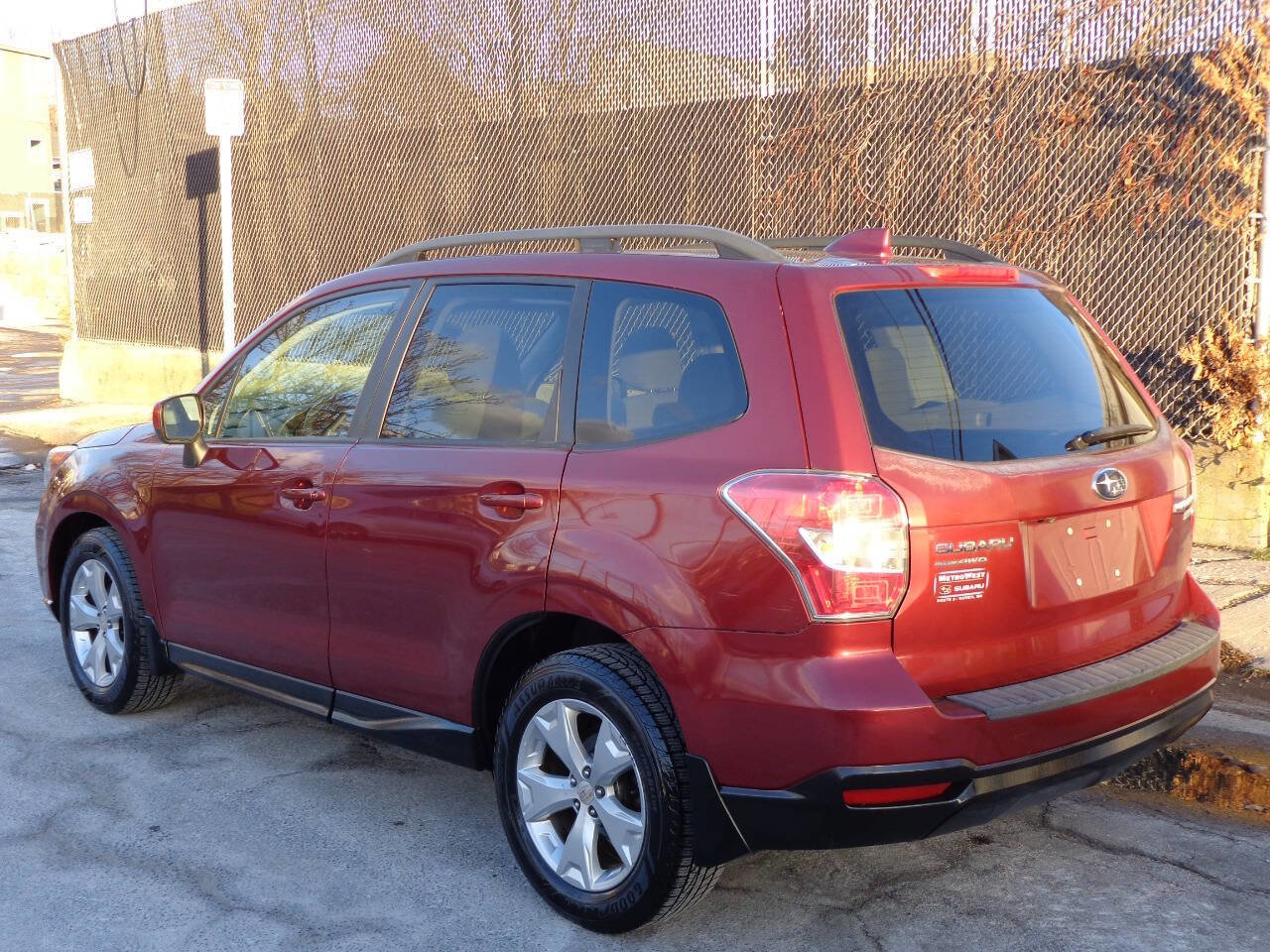 Used 2016 Subaru Forester 2.5i Premium w/ All-Weather Package image 3