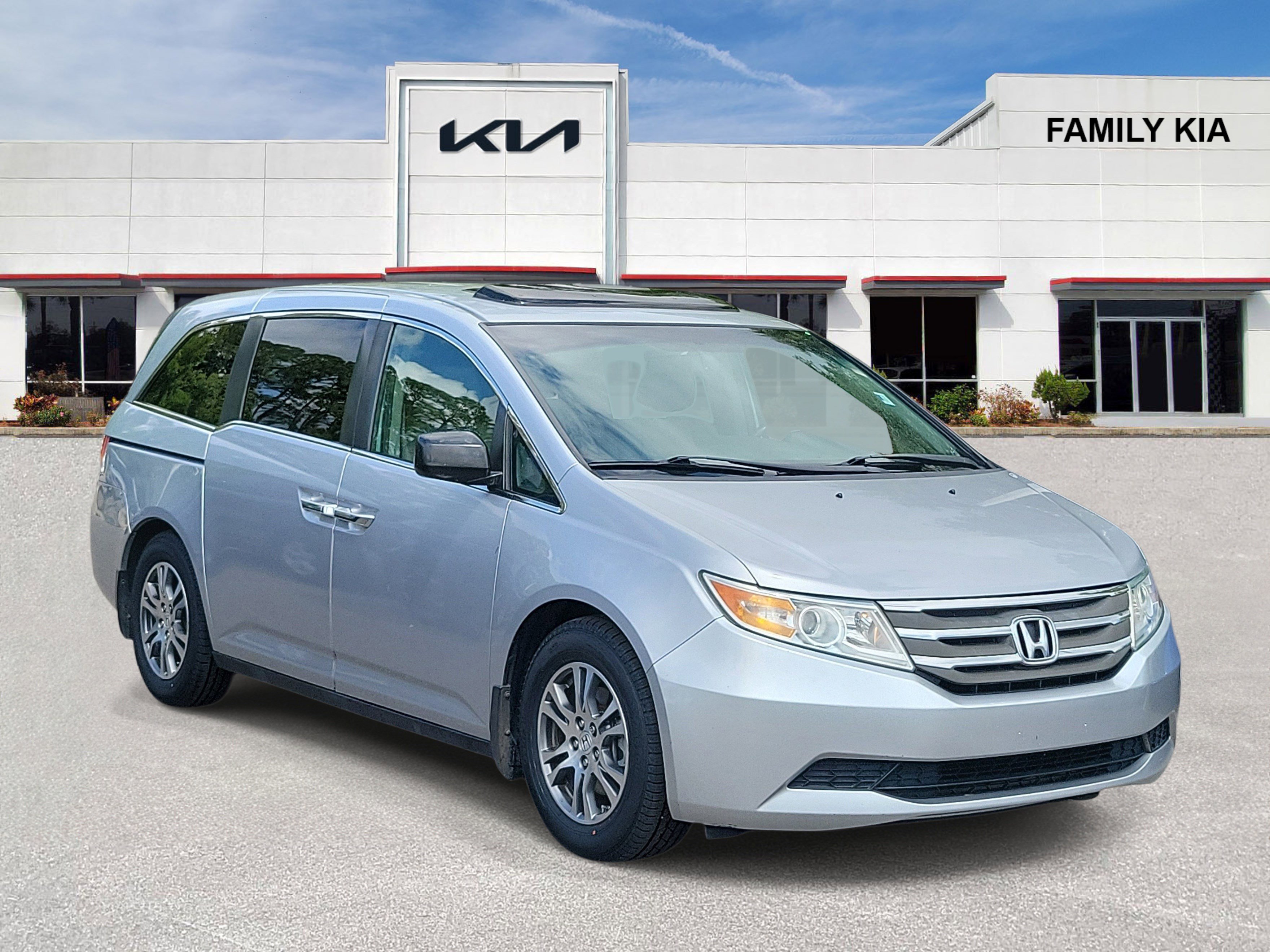 Used 2013 Honda Odyssey EX-L image 1